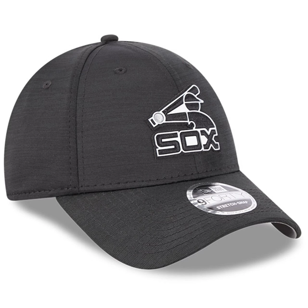 Men's Chicago White Sox New Era Black 2023 Clubhouse 9FORTY Snapback Hat - Image 3