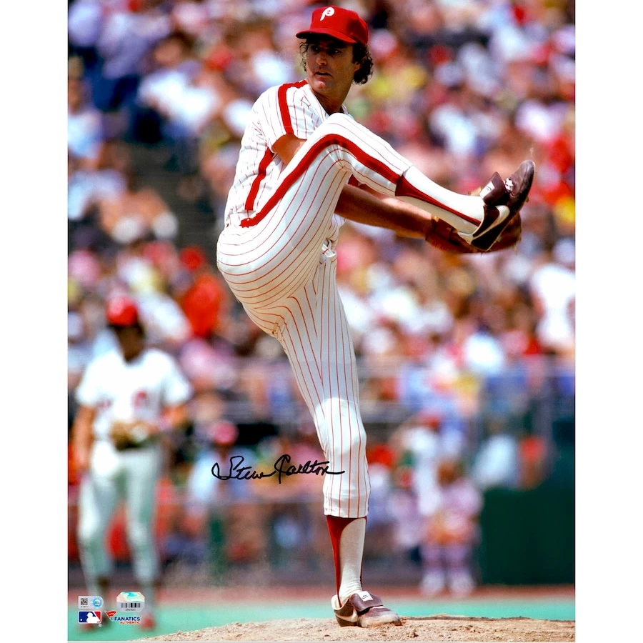 Autographed Philadelphia Phillies Steve Carlton Fanatics Authentic 16" X 20" Leg Up Photograph